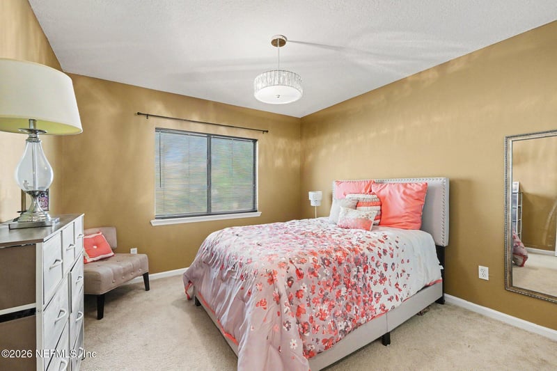 5341 Brighton Park Ln, Jacksonville, FL 32210