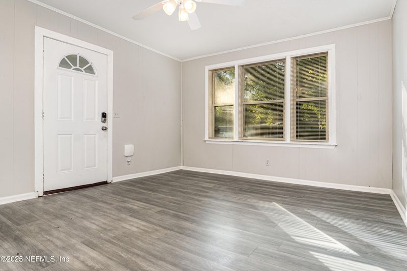 5342 Mays Dr, Jacksonville, FL 32209