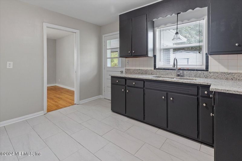 5345 Yerkes St, Jacksonville, FL 32205