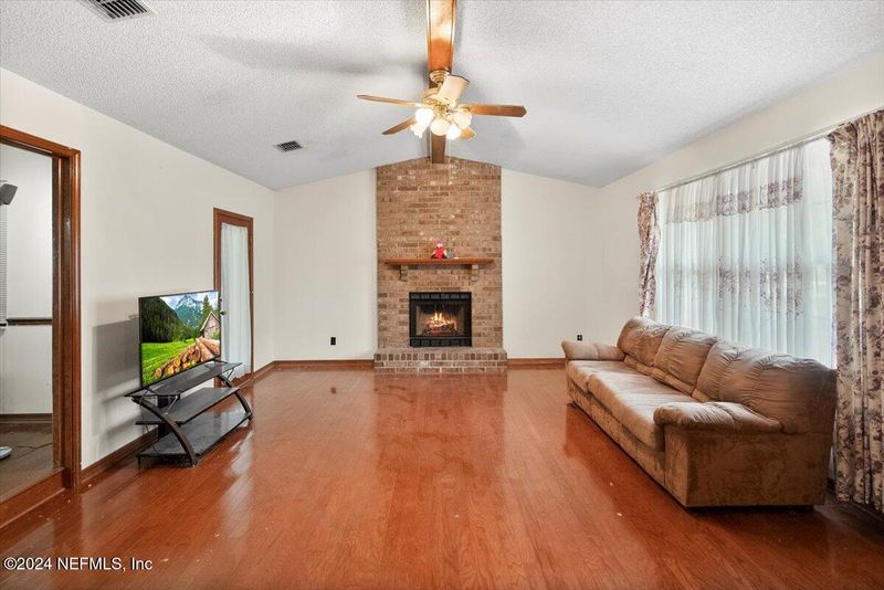 535 Harrison Ave, Orange Park, FL 32065