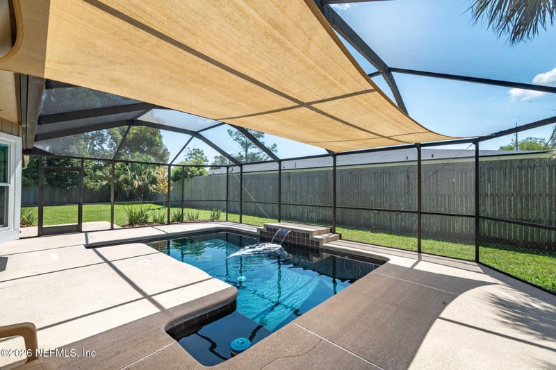 5367 Secluded Oaks Ln, Jacksonville, FL 32210