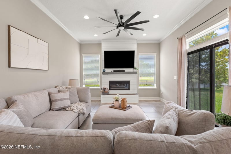 5384 Clapboard Creek Dr, Jacksonville, FL 32226