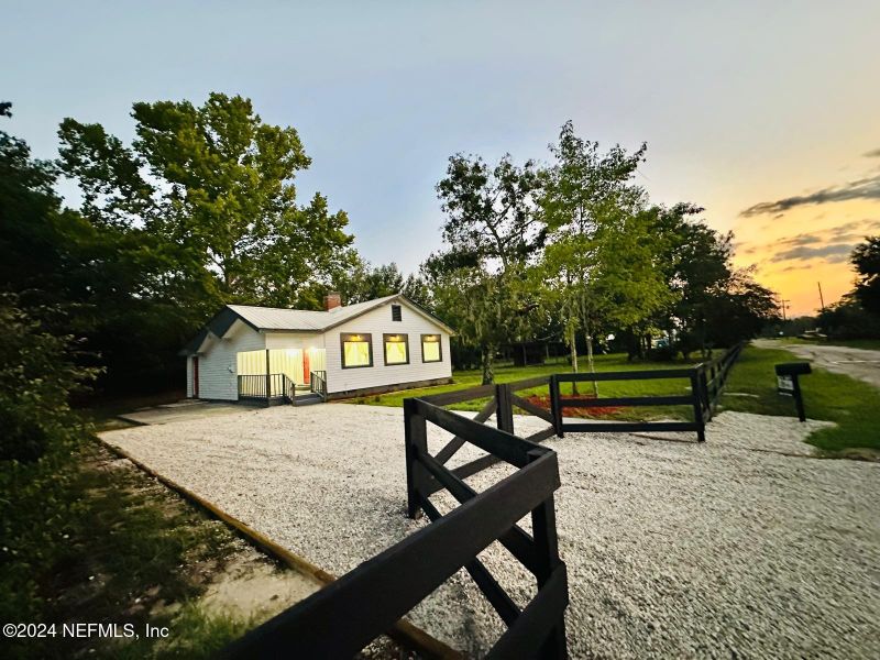 5399 Laurie Ln, Middleburg, FL 32068