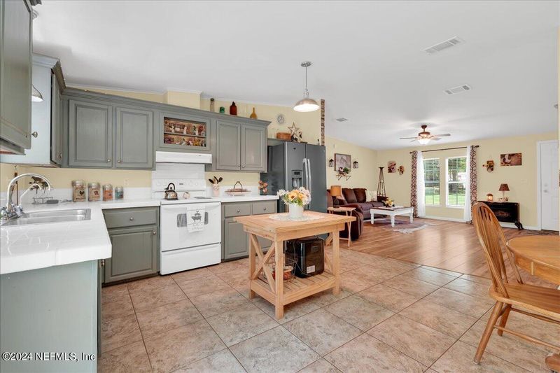 54016 Hamlet Ln, Callahan, FL 32011