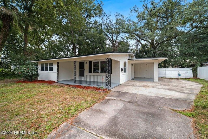 5404 Oak Forest Dr, Jacksonville, FL 32211