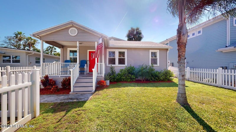 541 Lora St, Neptune Beach, FL 32266
