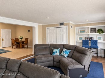 5414 Floral Bluff Rd, Jacksonville, FL 32211
