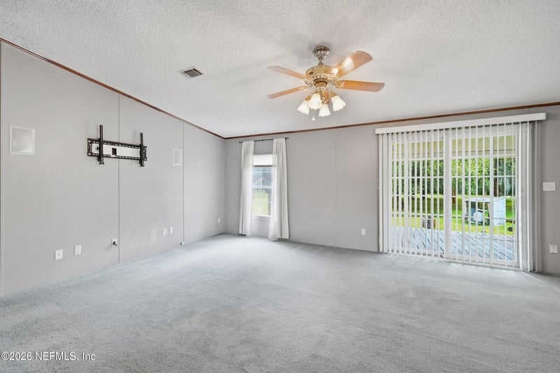 54192 Jonas Dr, Callahan, FL 32011
