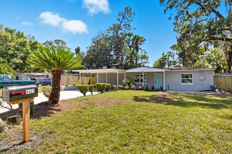 5422 Oak Forest Dr, Jacksonville, FL 32211