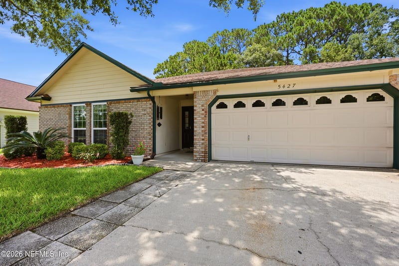 5427 Blue Pacific Dr, Jacksonville, FL 32257