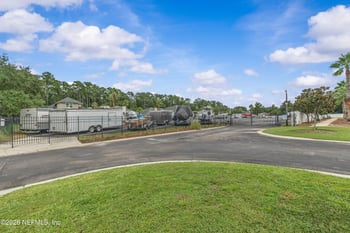 543 Apple Creek Dr, Jacksonville, FL 32218