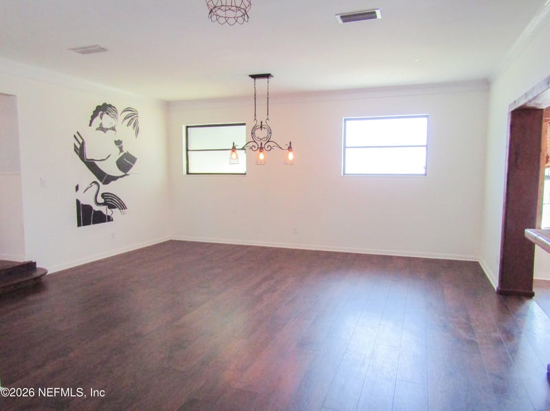 546 Baisden Rd, Jacksonville, FL 32218