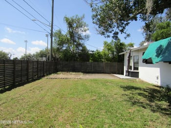 546 Baisden Rd, Jacksonville, FL 32218