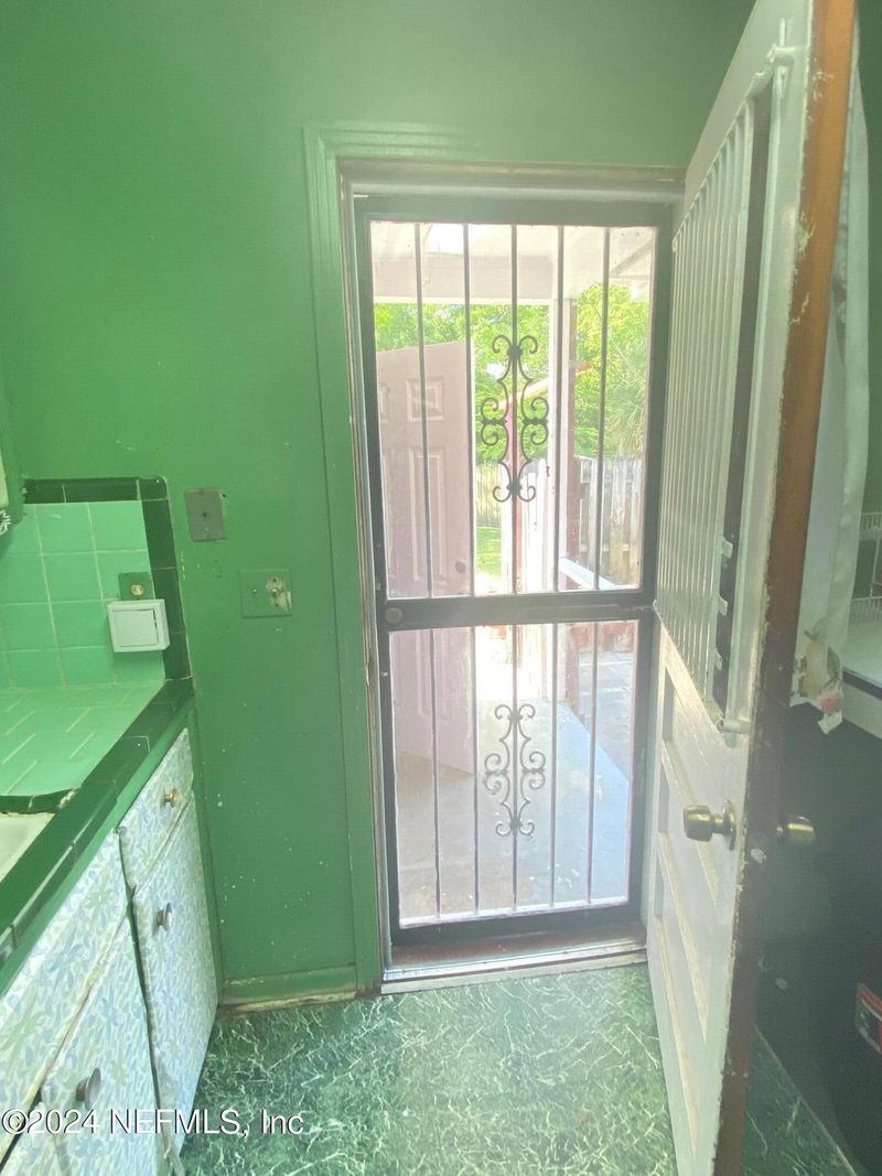 5464 Bunche Dr, Jacksonville, FL 32209