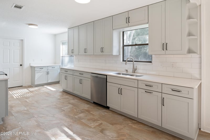 5472 Running Creek Ln, Jacksonville, FL 32258