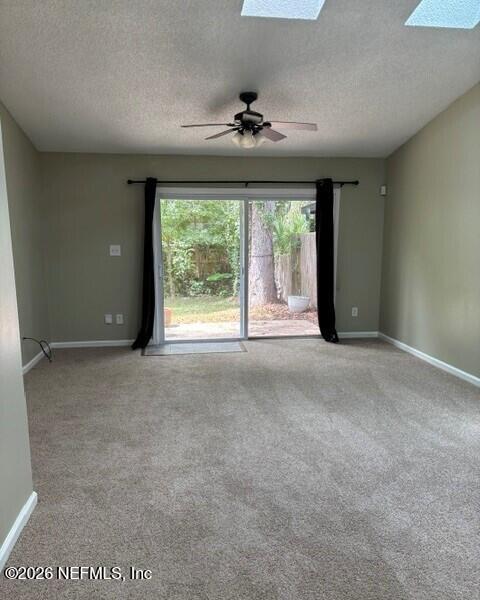 548 Staffordshire Dr, Jacksonville, FL 32225
