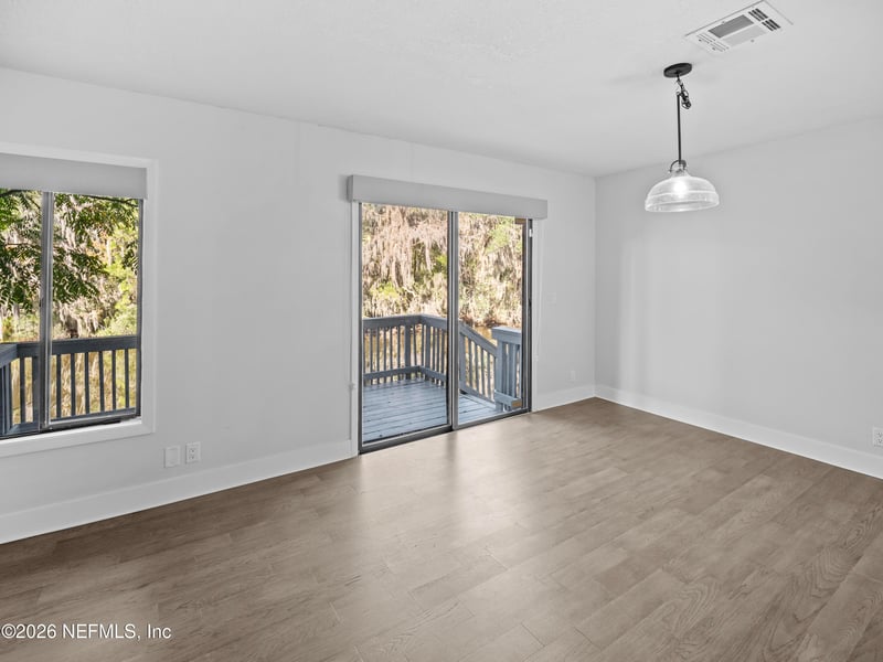 5494 Stanford Rd, Jacksonville, FL 32207