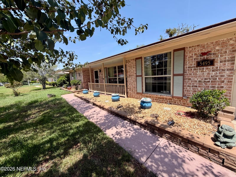 5495 Forrest Dr, Orange Park, FL 32073
