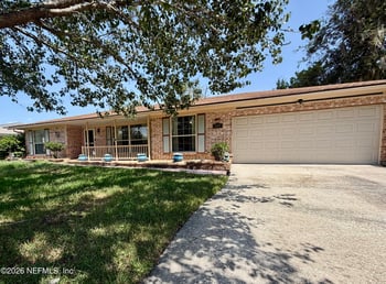 5495 Forrest Dr, Orange Park, FL 32073