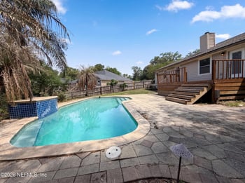 550 Remington Forest Dr, St Johns, FL 32259