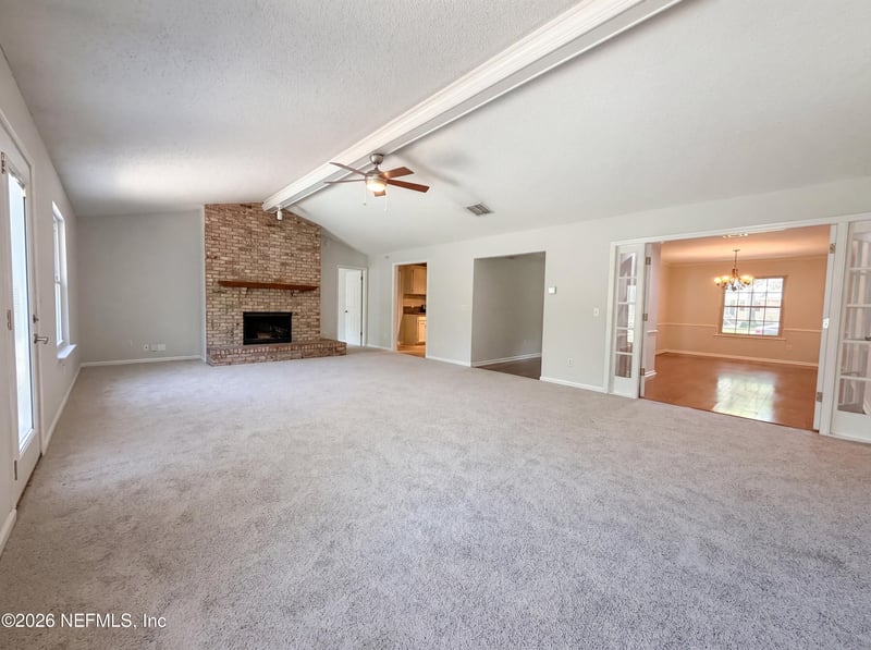 550 Remington Forest Dr, St Johns, FL 32259