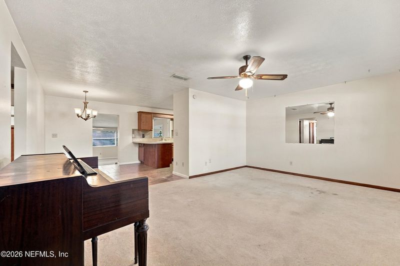 5504 Sabena Rd, Jacksonville, FL 32207