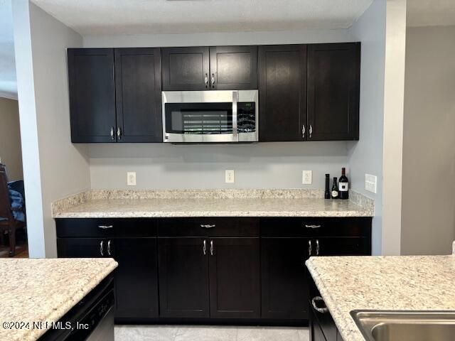 5505 Sunny Acres Dr E, Jacksonville, FL 32209