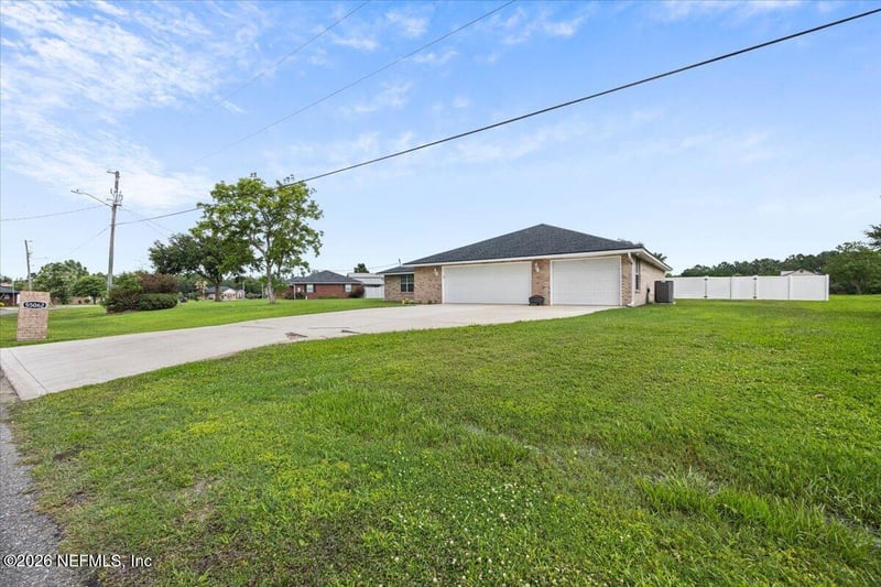 55062 Country Trail Dr, Callahan, FL 32011
