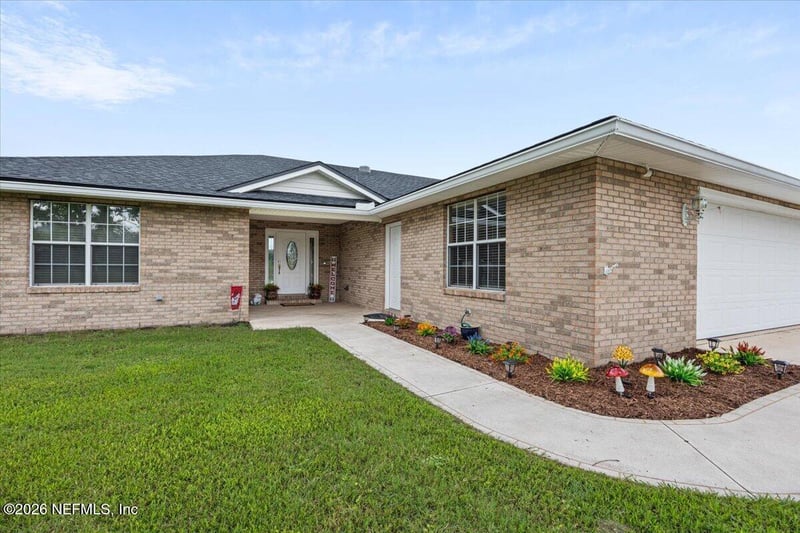 55062 Country Trail Dr, Callahan, FL 32011