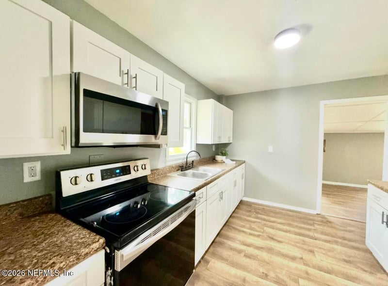 5514 Green Forest Dr, Jacksonville, FL 32244