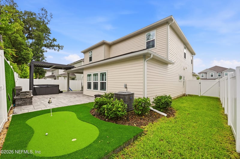 5517 Tarsus Ct, Jacksonville, FL 32207