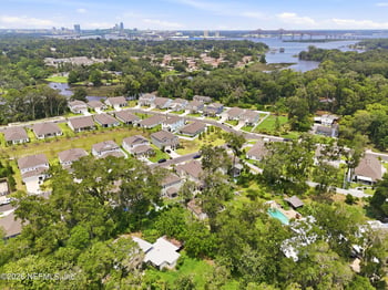 5517 Tarsus Ct, Jacksonville, FL 32207