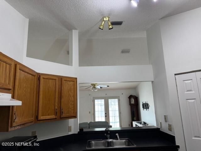 553 SE 42 St, Keystone Heights, FL 32656