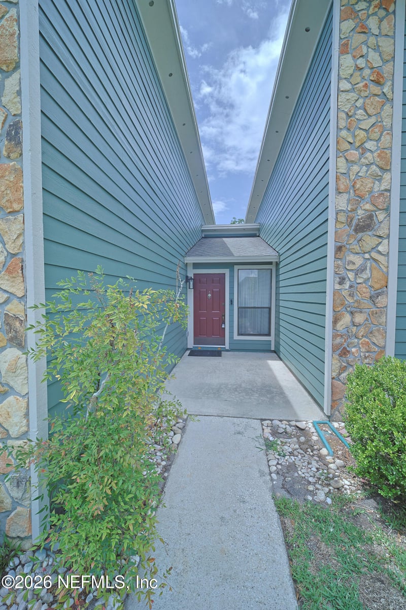 553 Thomas Stone Ct, Orange Park, FL 32073