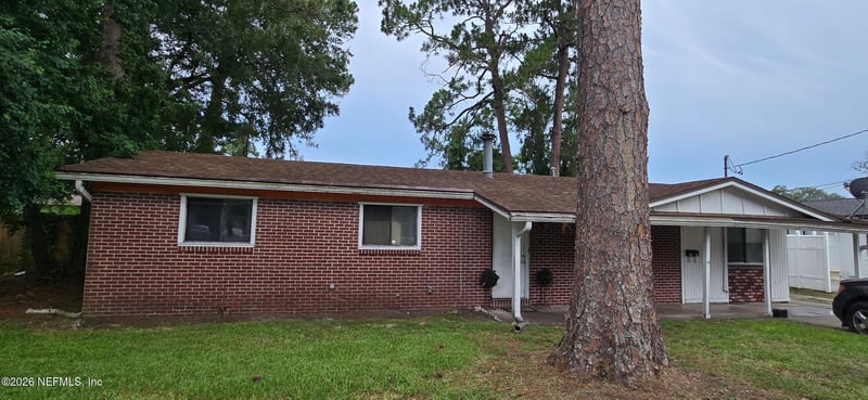 5540 Fargo Dr N, Jacksonville, FL 32207