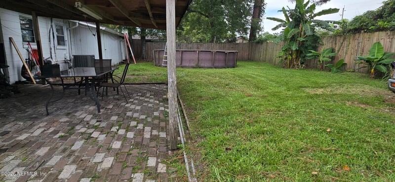5540 Fargo Dr N, Jacksonville, FL 32207
