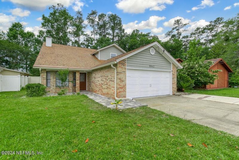 5542 Manfields Pl, Jacksonville, FL 32207