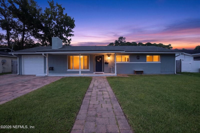 5549 Hickson Rd, Jacksonville, FL 32207