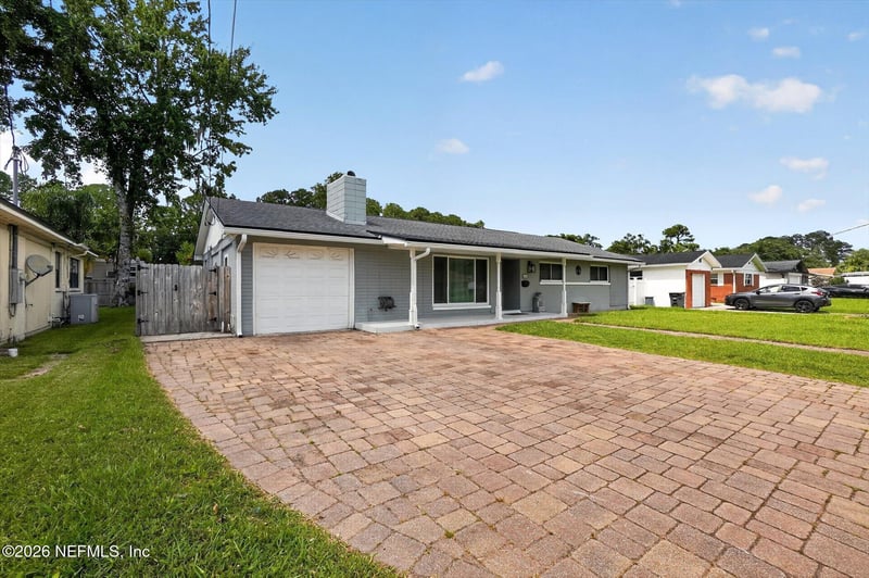 5549 Hickson Rd, Jacksonville, FL 32207