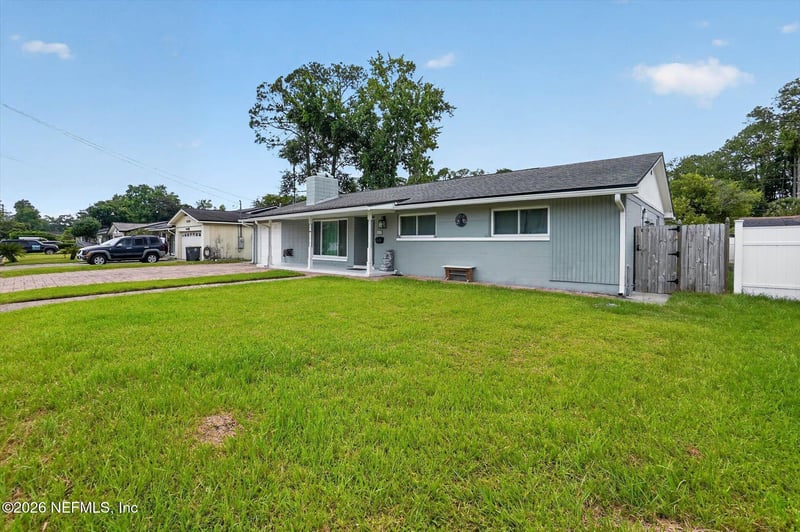 5549 Hickson Rd, Jacksonville, FL 32207