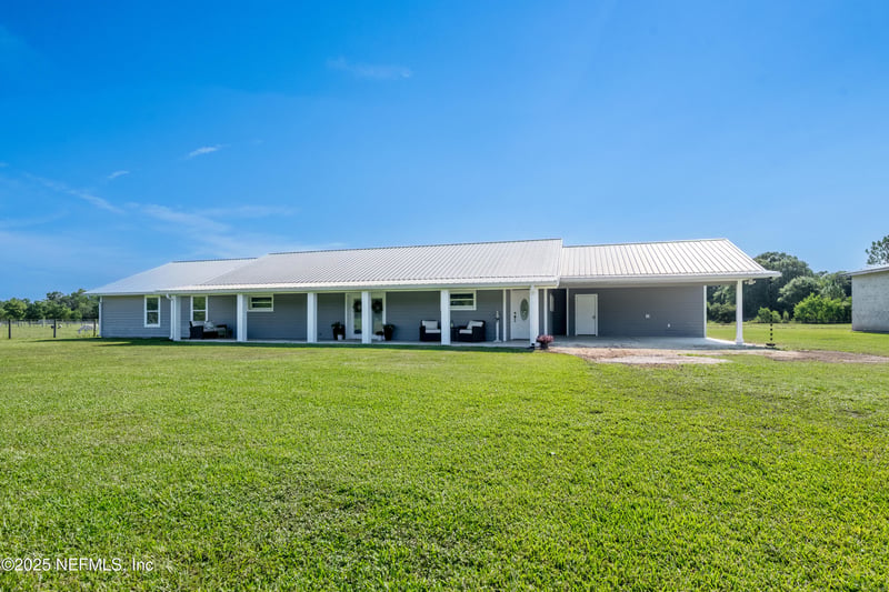 5551 NW 203rd St, Starke, FL 32091