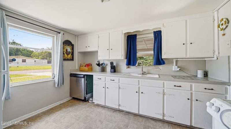 5563 Tampico Rd, Jacksonville, FL 32244