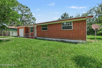 5568 Gilchrist Rd, Jacksonville, FL 32219