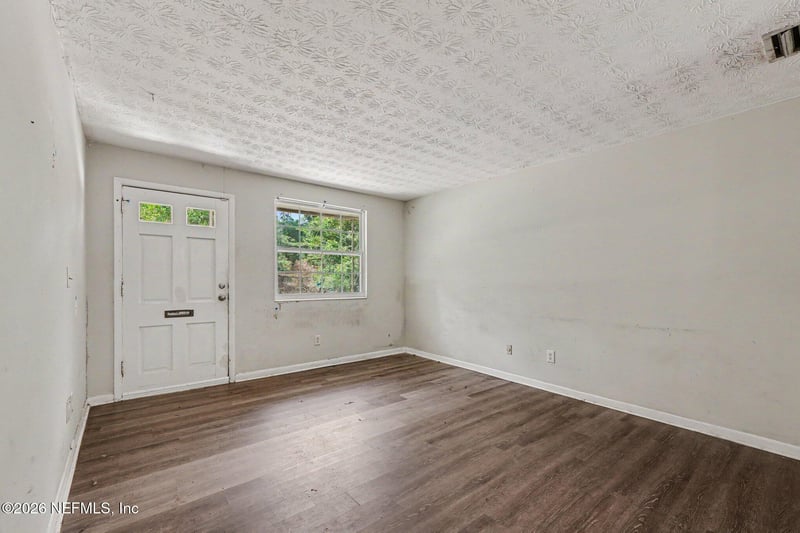 5568 Gilchrist Rd, Jacksonville, FL 32219