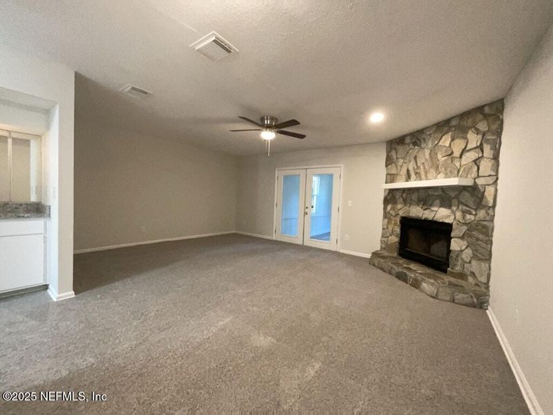 5580 Cabot Dr N, Jacksonville, FL 32244