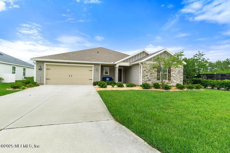 56 Old Cottage Dr, St Johns, FL 32259