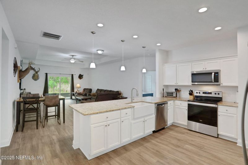 56041 Griffin Rd, Callahan, FL 32011