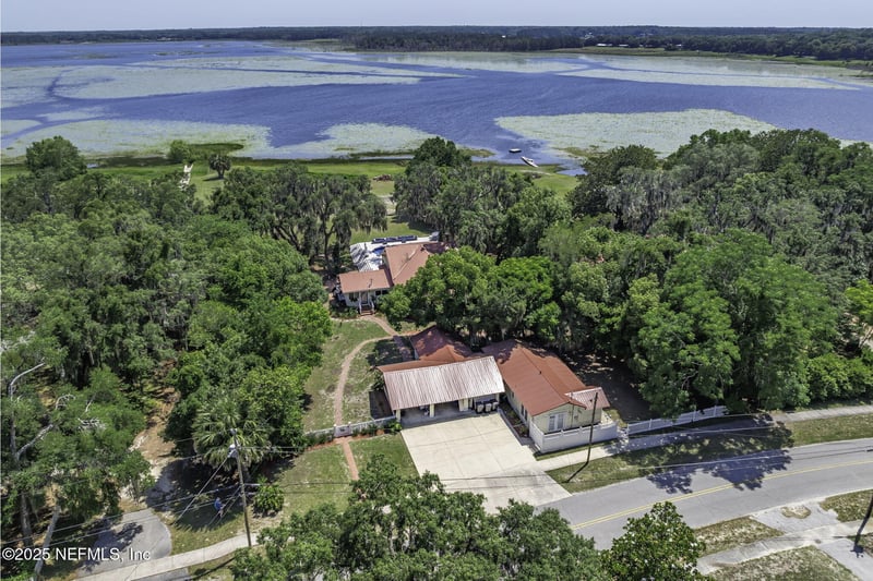 561 SE Lakeview Dr, Keystone Heights, FL 32656