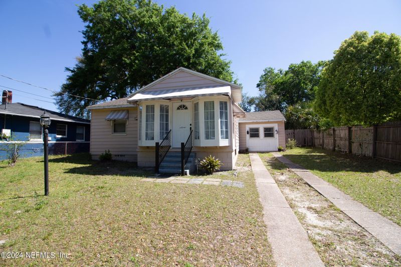 5613 Long St, Jacksonville, FL 32208