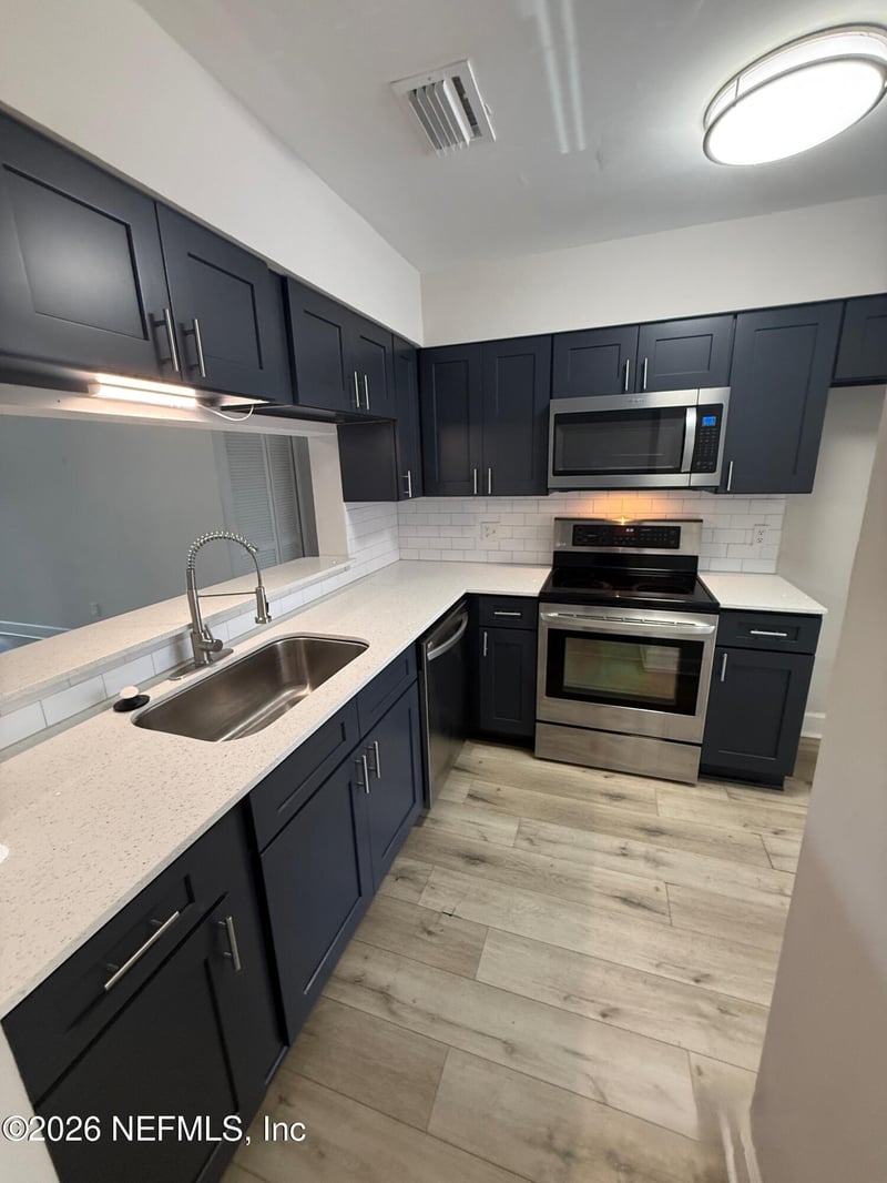 5615 San Juan Ave #105, Jacksonville, FL 32210